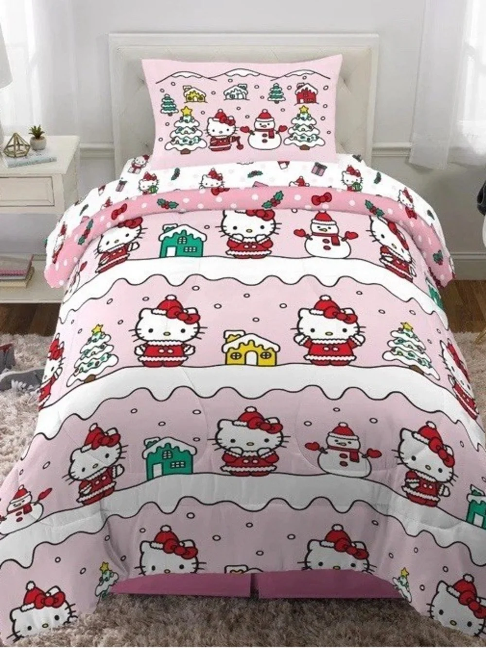 NWT Hello Kitty Full Size Reversible Merry Winter ComforterBed Set 5pc + Bag